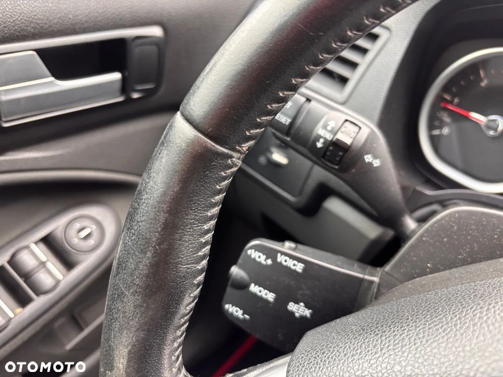 Ford Kuga 2.0 TDCi 2x4 Champions Edition - 27