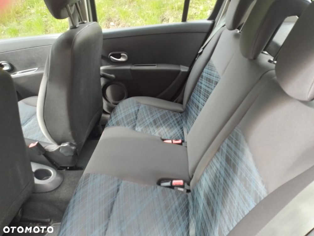 Renault Clio - 4