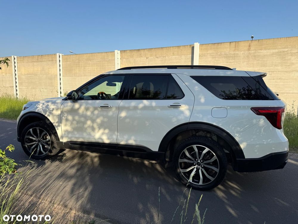 Ford Explorer - 3