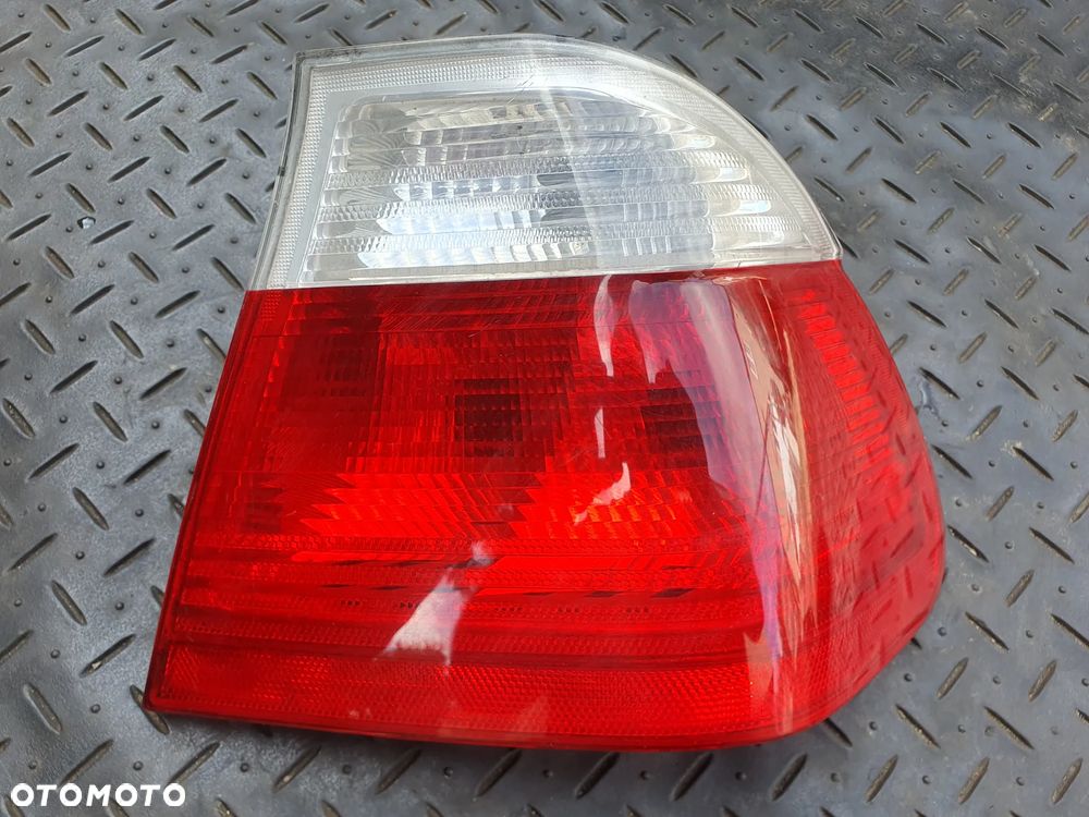 BMW E46 SEDAN LAMPA PRAWA TYLNA PRAWY TYŁ 8383822 230022R1 - 1
