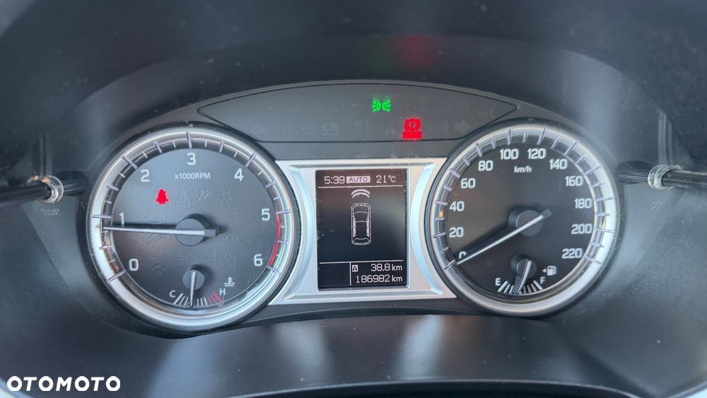 Suzuki Vitara 1.6 DDiS (4x4) Allgrip Comfort - 28