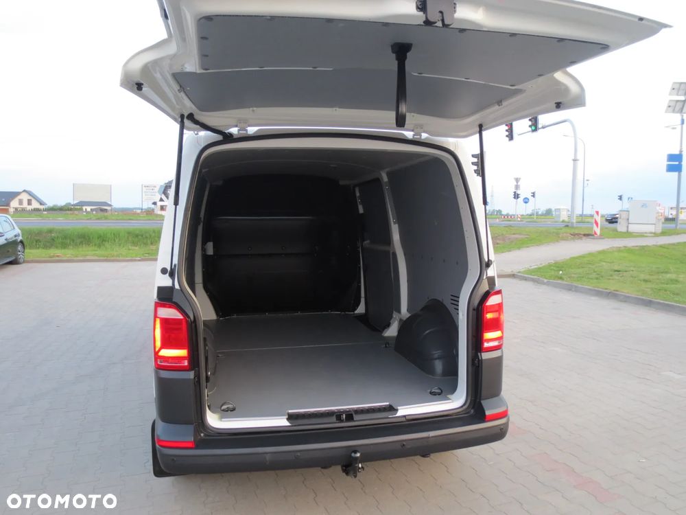Volkswagen TRANSPORTER T6 ORYGINAŁ NISKI PRZEBIEG SALON PL.  VAT 23% - 21