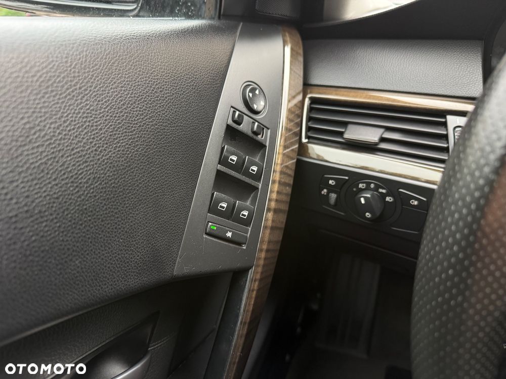BMW Seria 5 - 36