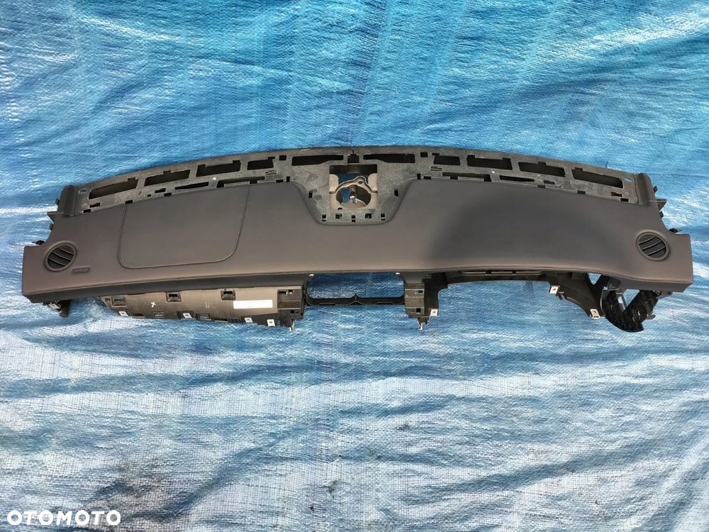 DESKA ROZDZIELCZA KOKPIT KONSOLA MERCEDES CLS W218 ANGLIK UK - 2
