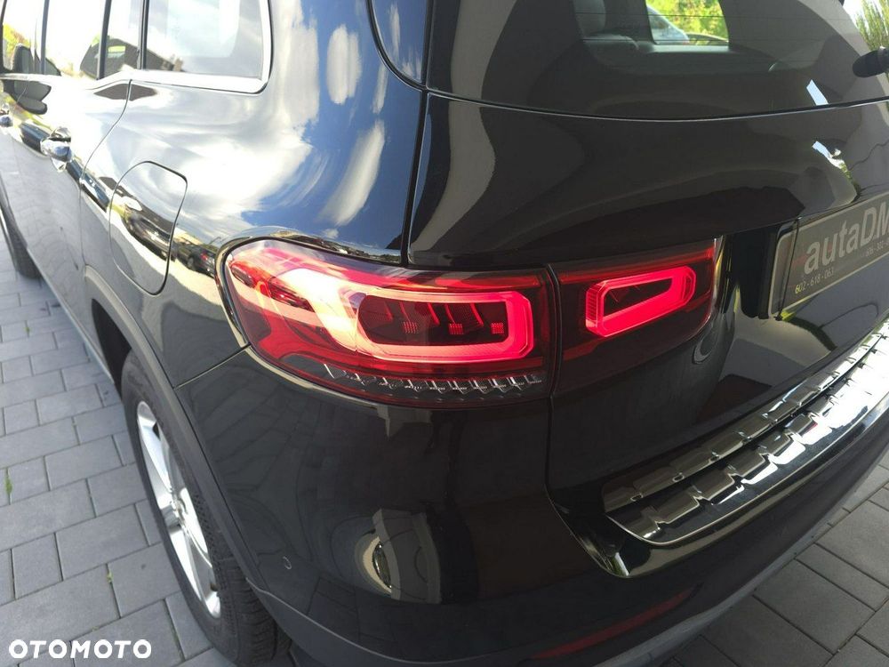 Mercedes-Benz GLB - 10