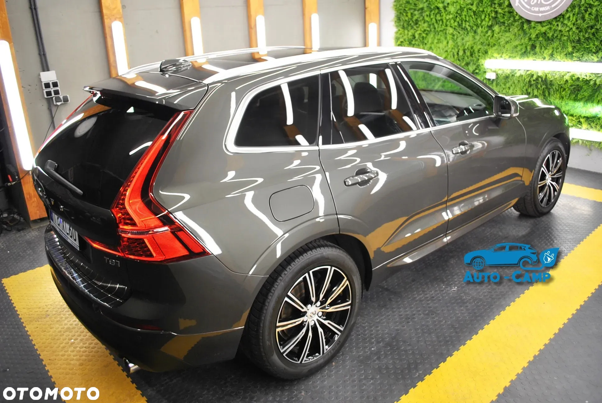 Volvo XC 60 T8 AWD Plug-In Hybrid Momentum Pro - 8