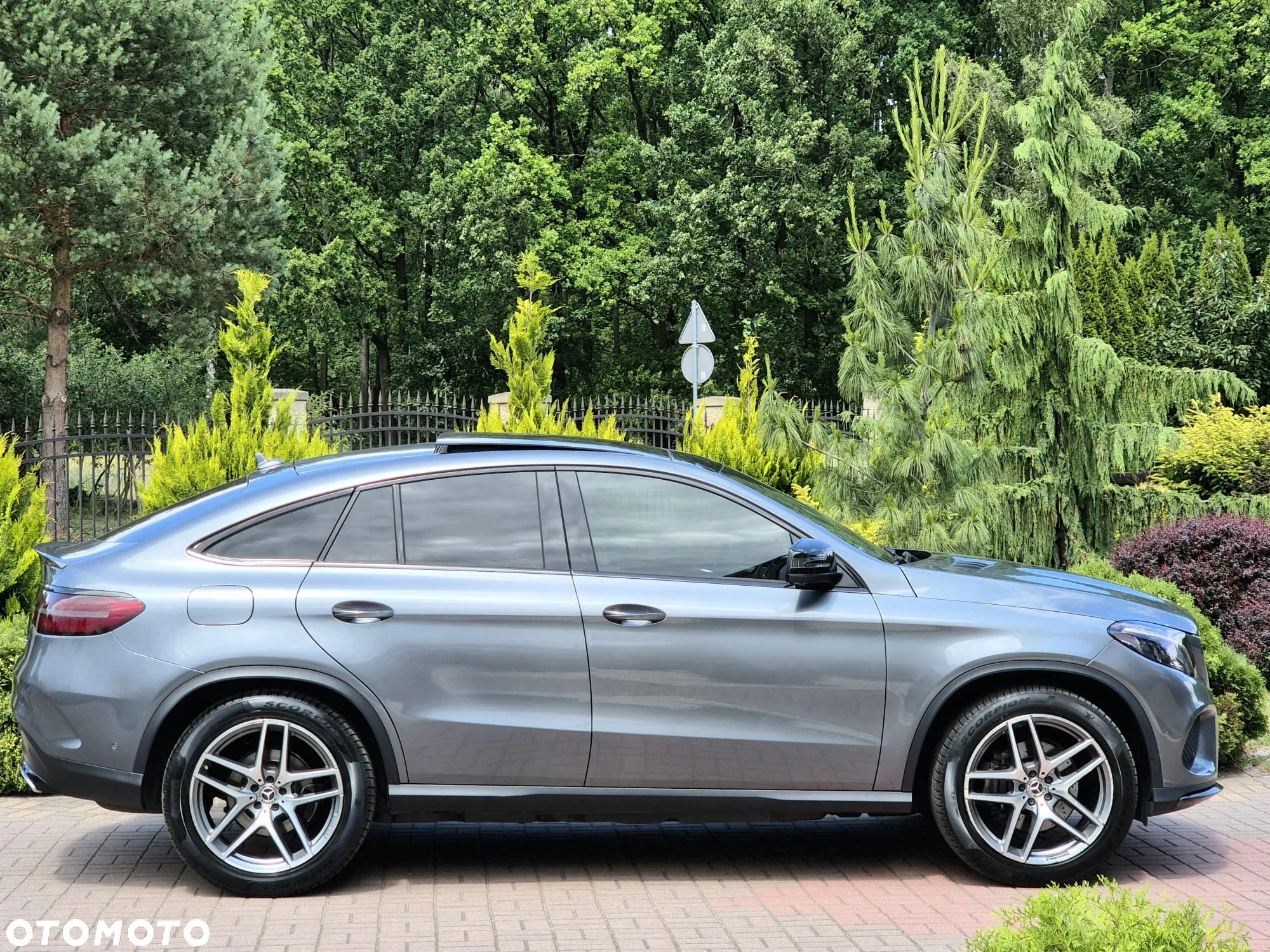 Mercedes-Benz GLE Coupe 350 d 4-Matic - 12