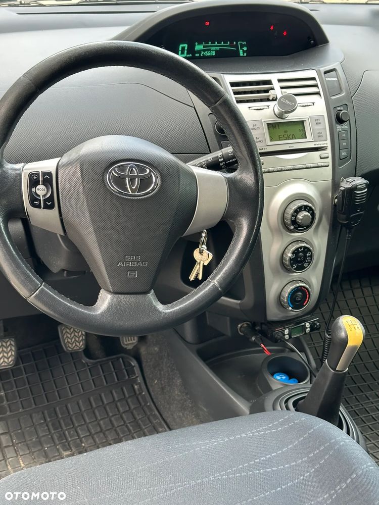 Toyota Yaris 1.4 D-4D Cool - 7