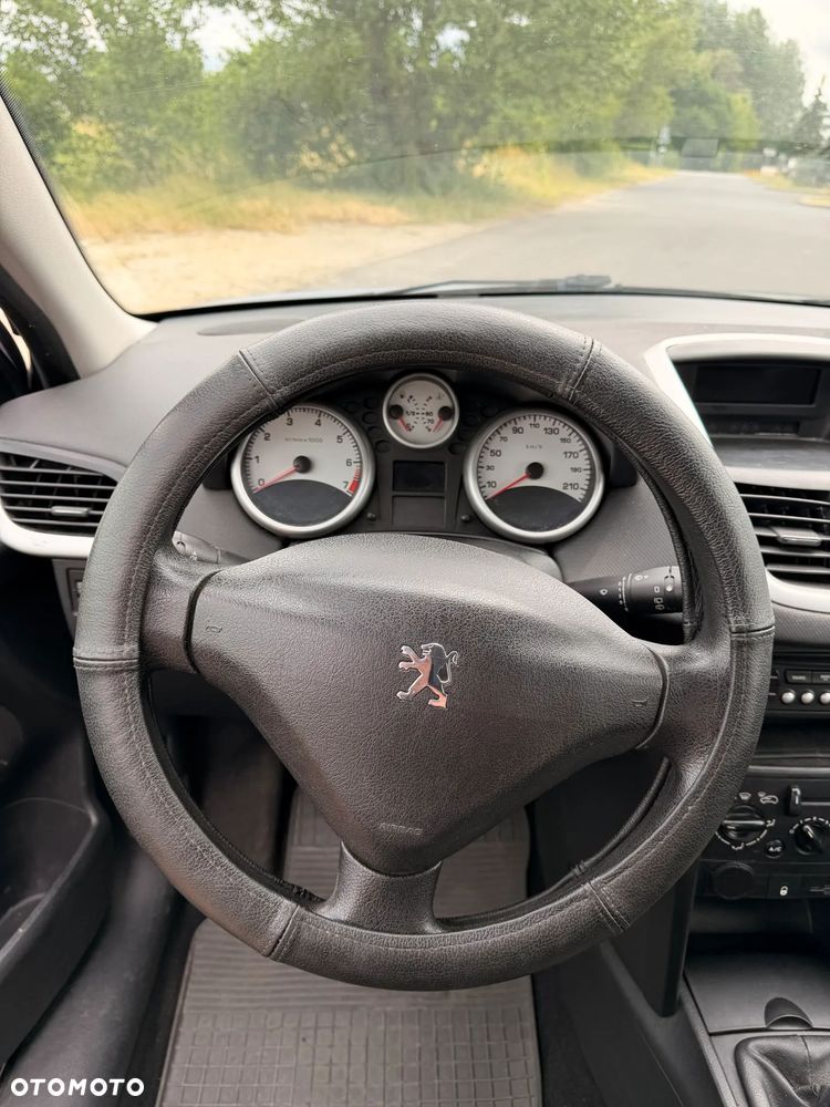 Peugeot 207 1.4 Trendy - 5