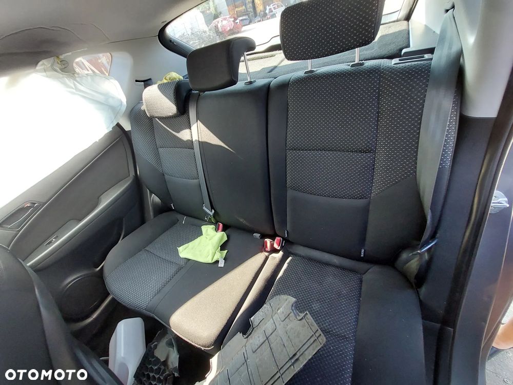 Hyundai I30 z 2012 r. na części 1,4 benzyna zderzak klapa szyby drzwi fotele belka  lampy tył - 19