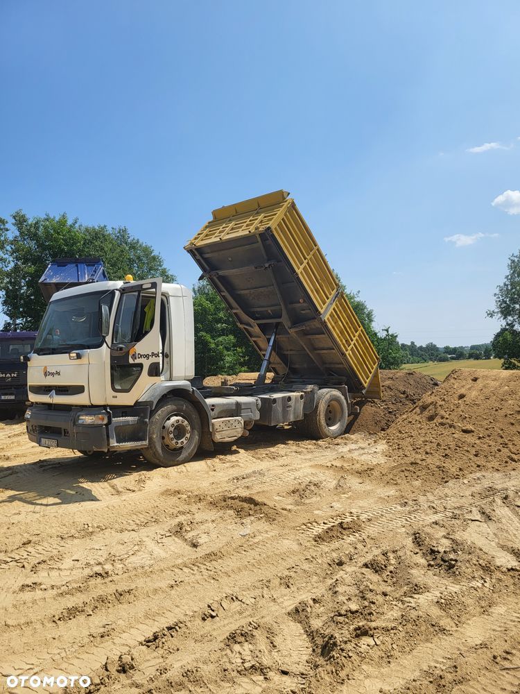 Renault Premium - 1
