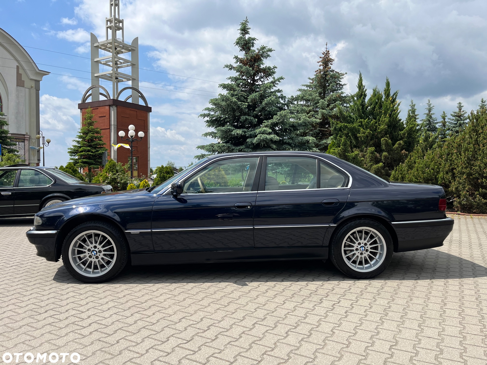BMW Seria 7 728i L - 2