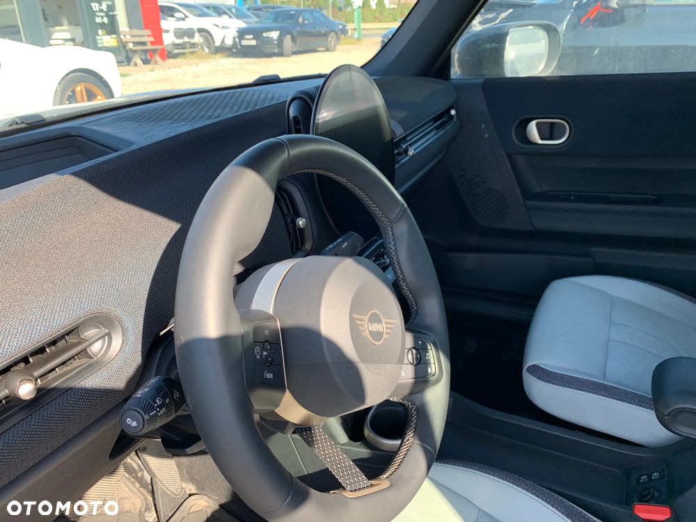 MINI Cooper C Favoured Trim - 9
