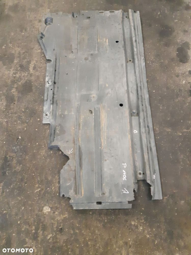 audi a4 b8 a5 osłona płyta podłogi podwozia prawa - 4