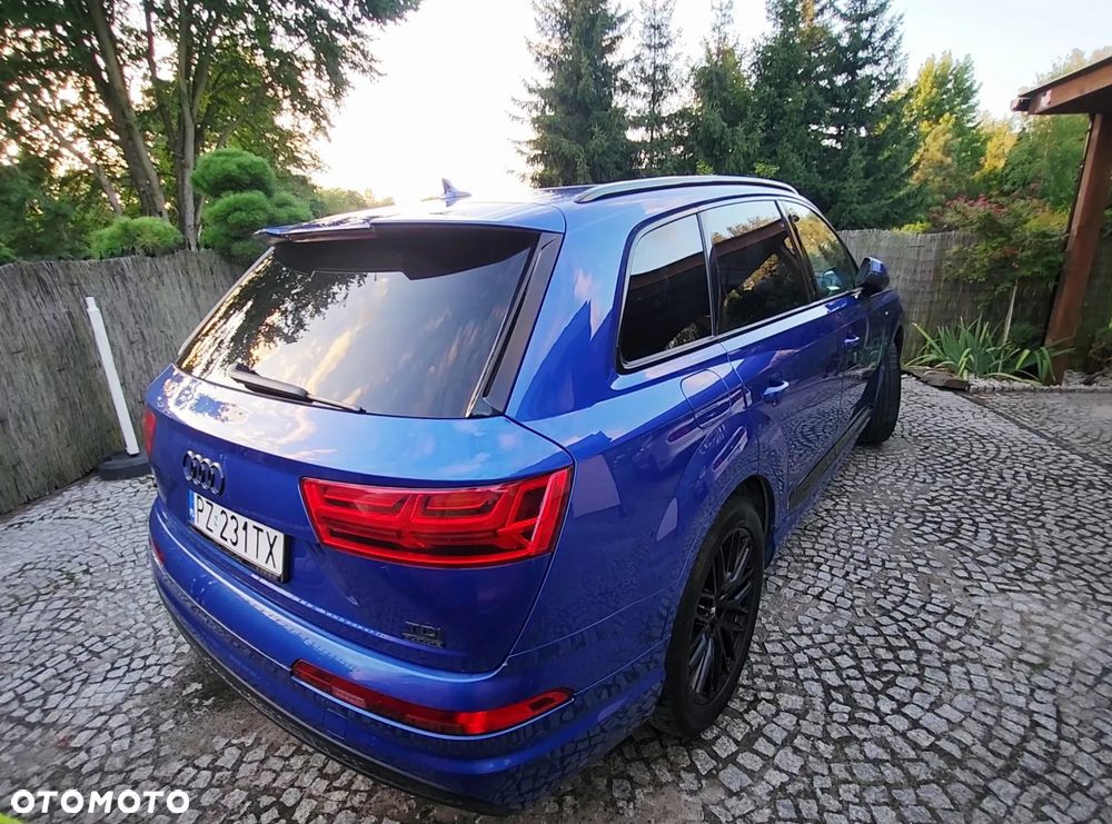 Audi Q7 - 10