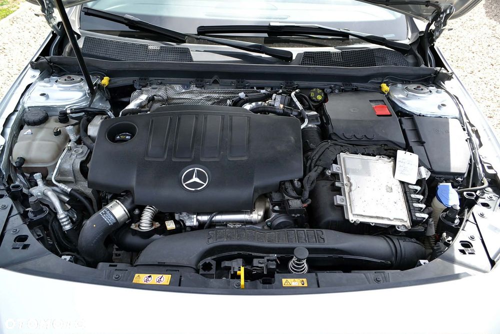 Mercedes-Benz CLA - 25