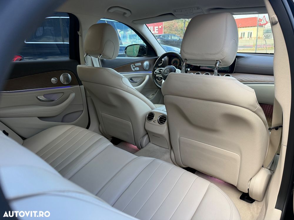 Mercedes-Benz E 220 d 4MATIC Aut. - 22
