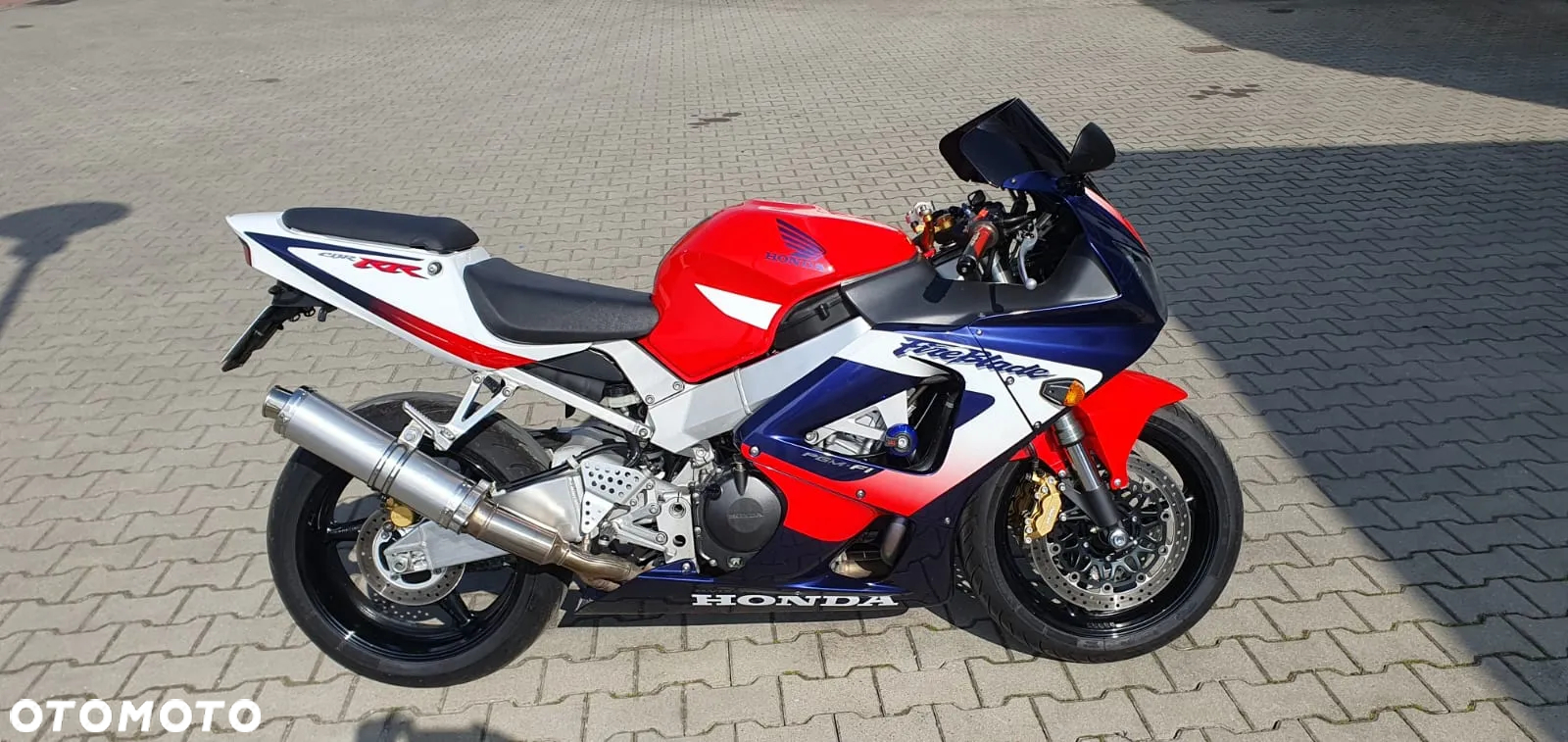 Honda CBR - 8
