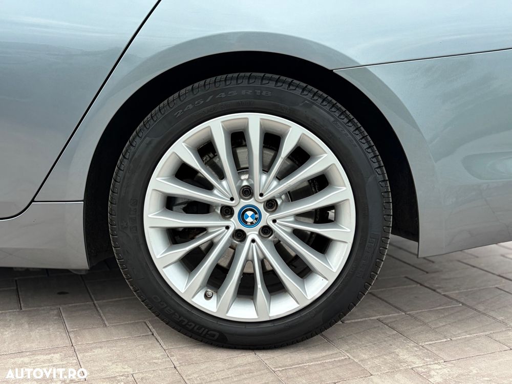 BMW Seria 5 - 21