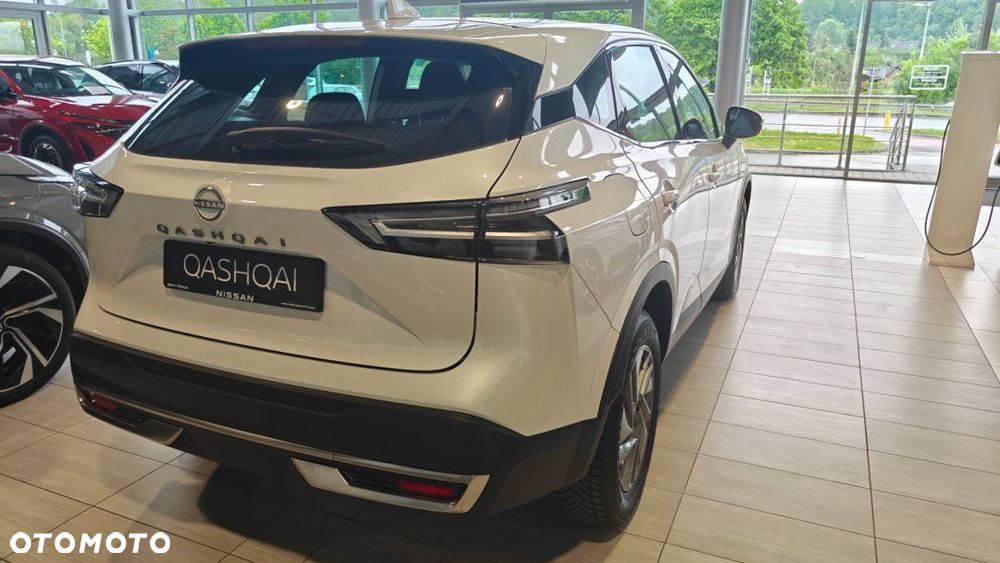 Nissan Qashqai - 4