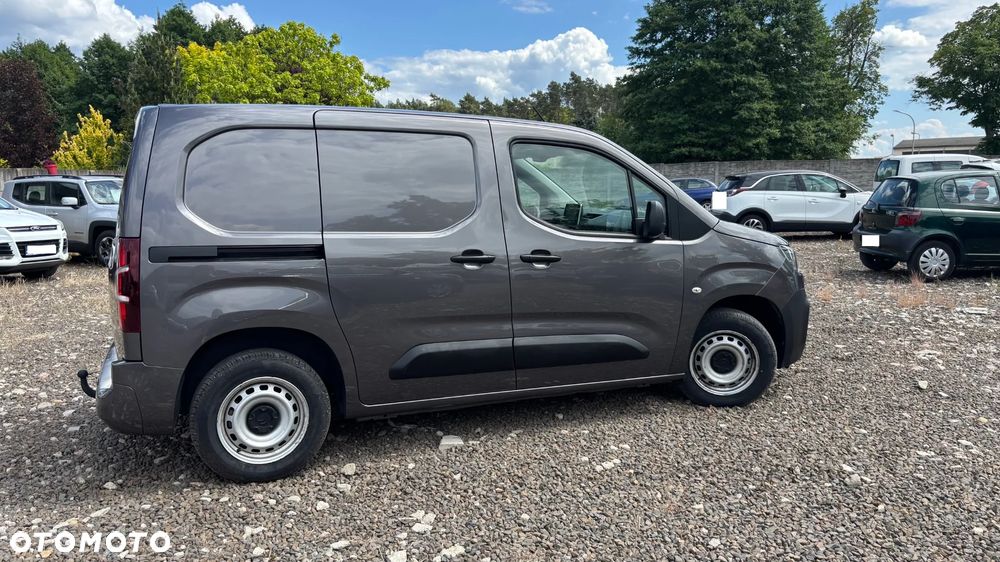 Citroën BERLINGO - 11