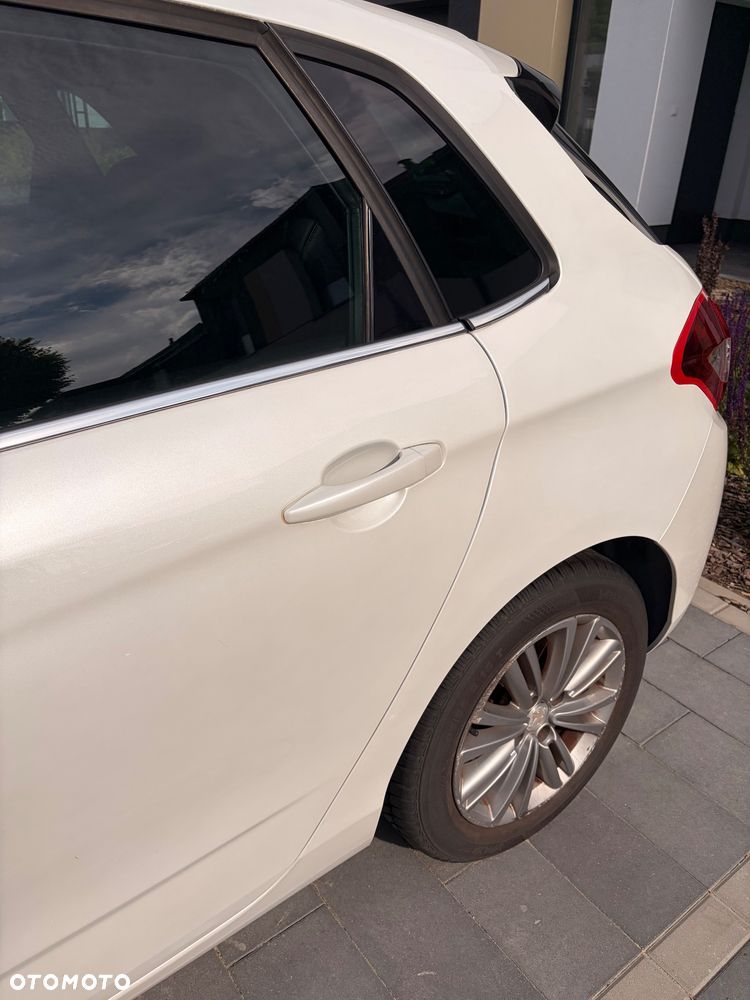 Citroën C4 1.6 HDi Exclusive - 5