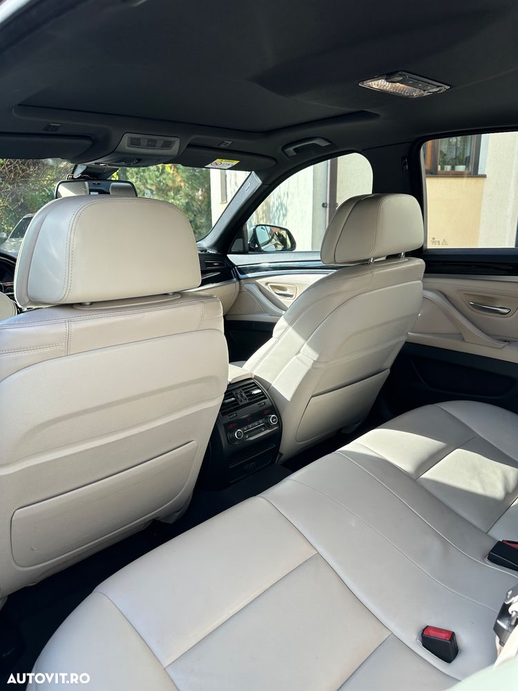 BMW Seria 5 535i xDrive AT - 7