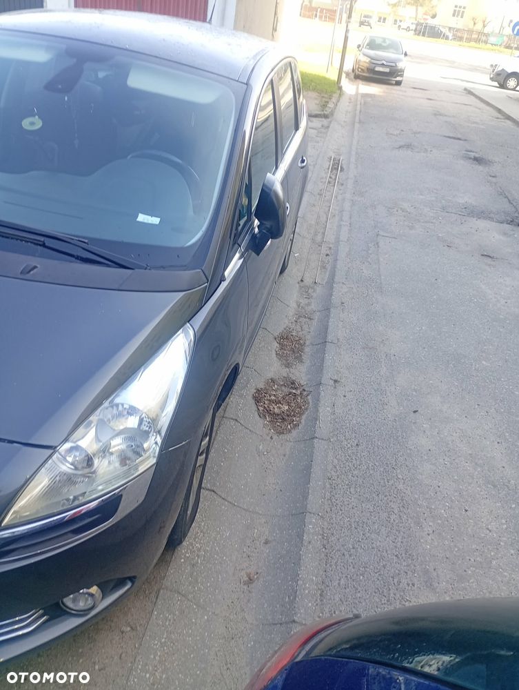 Peugeot 5008 HDI FAP 150 Platinum - 11