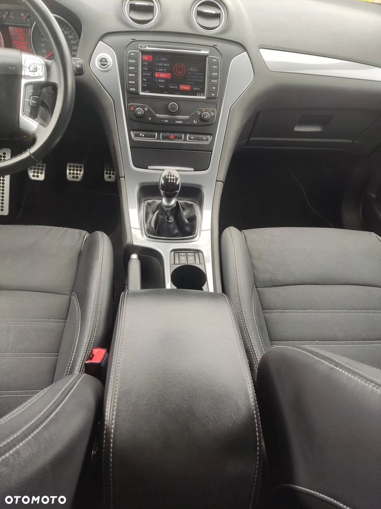 Ford Mondeo 2.0 TDCi Champions Edition - 26