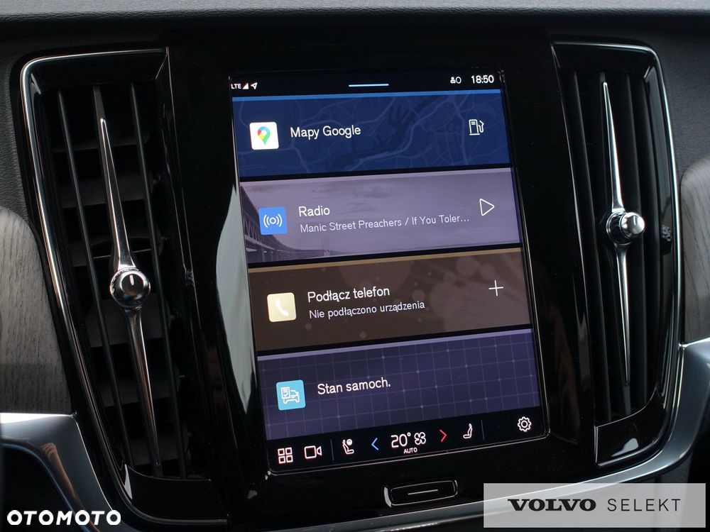 Volvo V90 Cross Country - 27