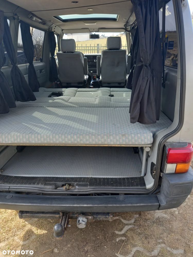 Volkswagen Multivan - 18