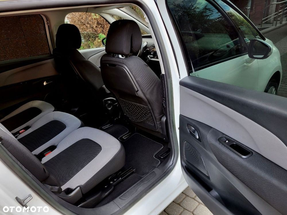 Citroën C4 Grand Picasso - 36