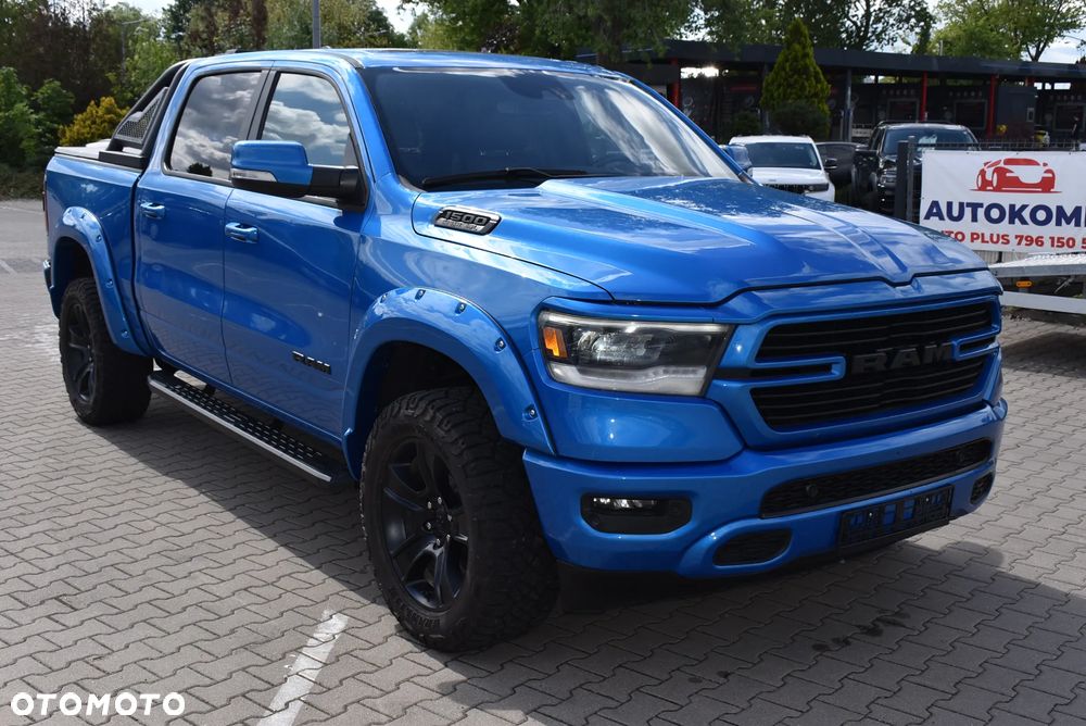 RAM 1500 Crew Cab Sport - 4