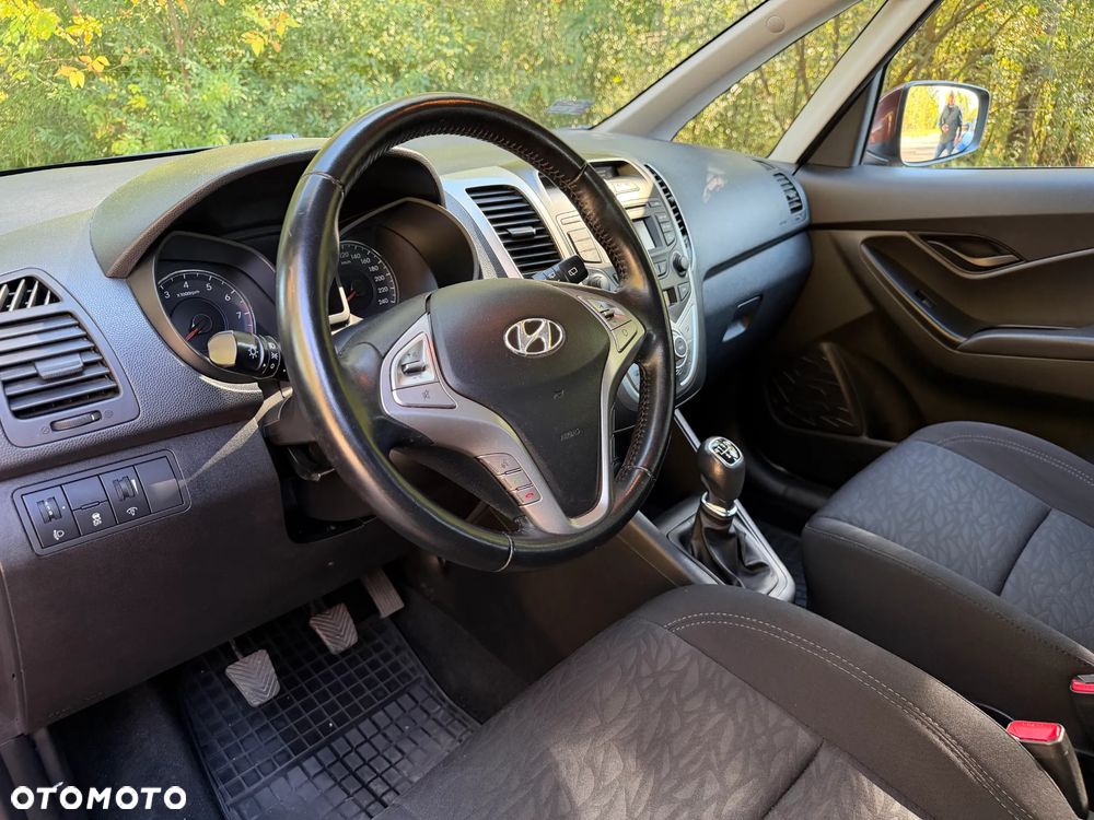 Hyundai ix20 - 10