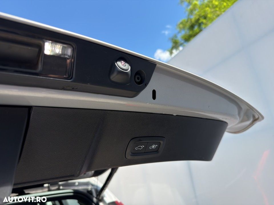 Volvo XC 40 - 22