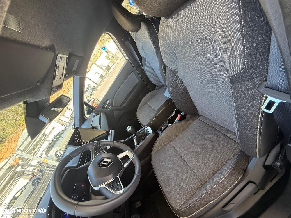 Renault Captur 1.0 TCe Techno Bi-Fuel - 30