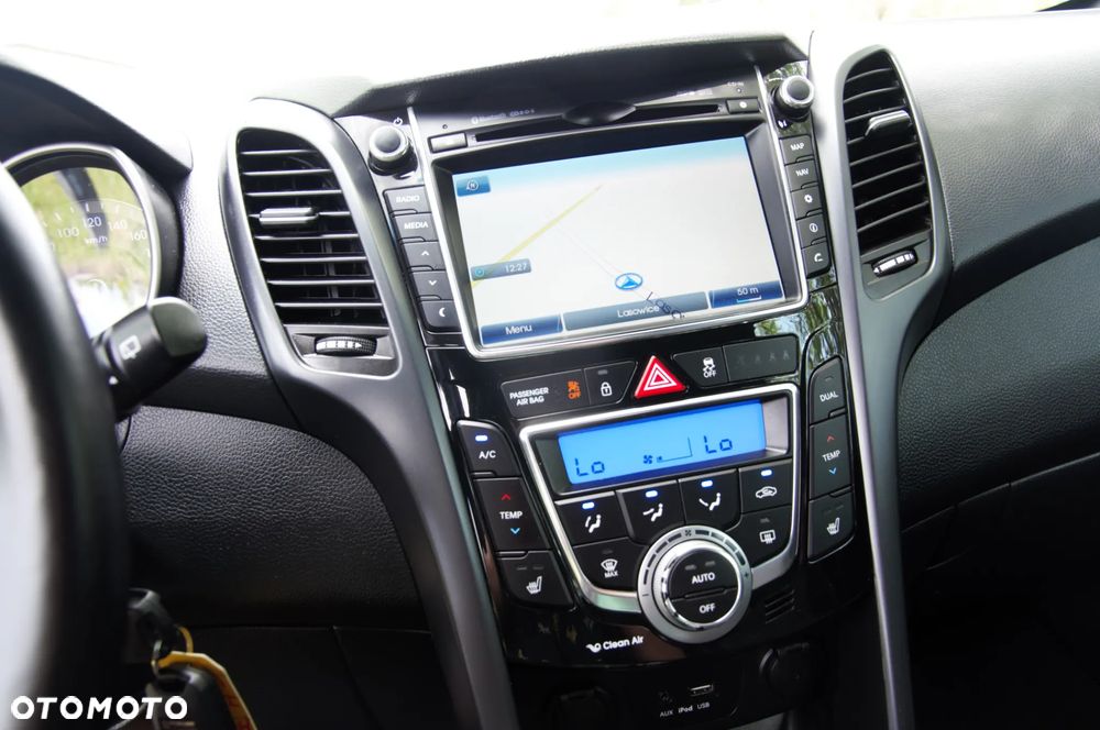 Hyundai i30 blue 1.6 GDI Passion - 33