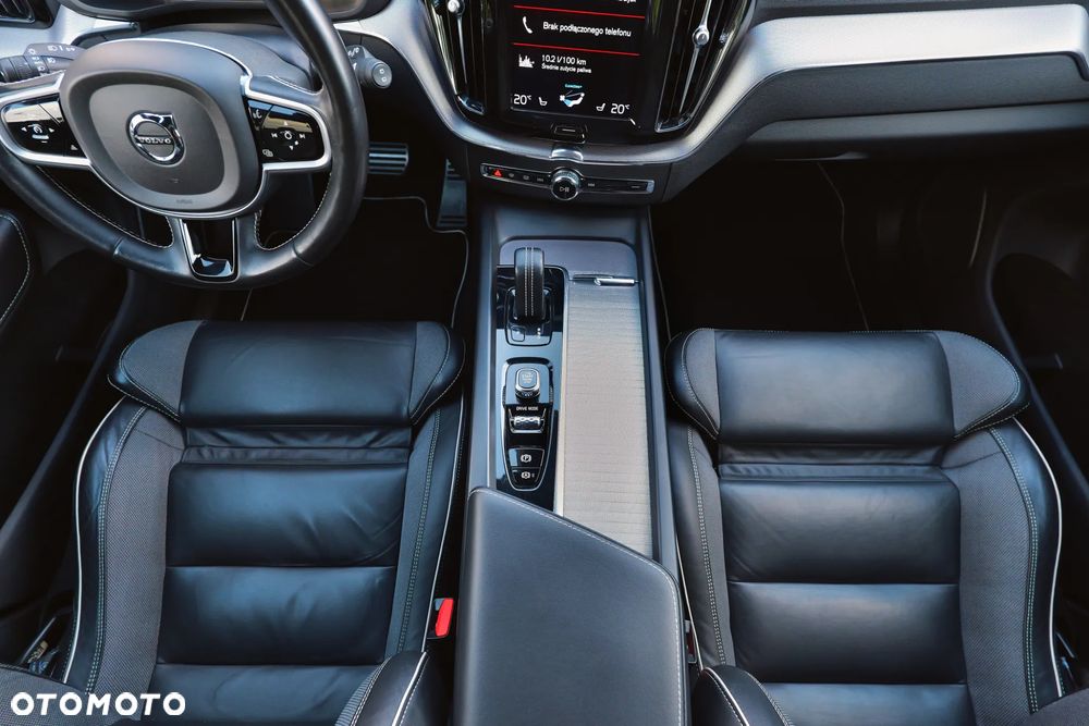 Volvo XC 60 B5 D AWD R-Design - 31