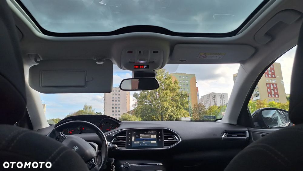 Peugeot 308 1.6 BlueHDi Allure S&S - 20