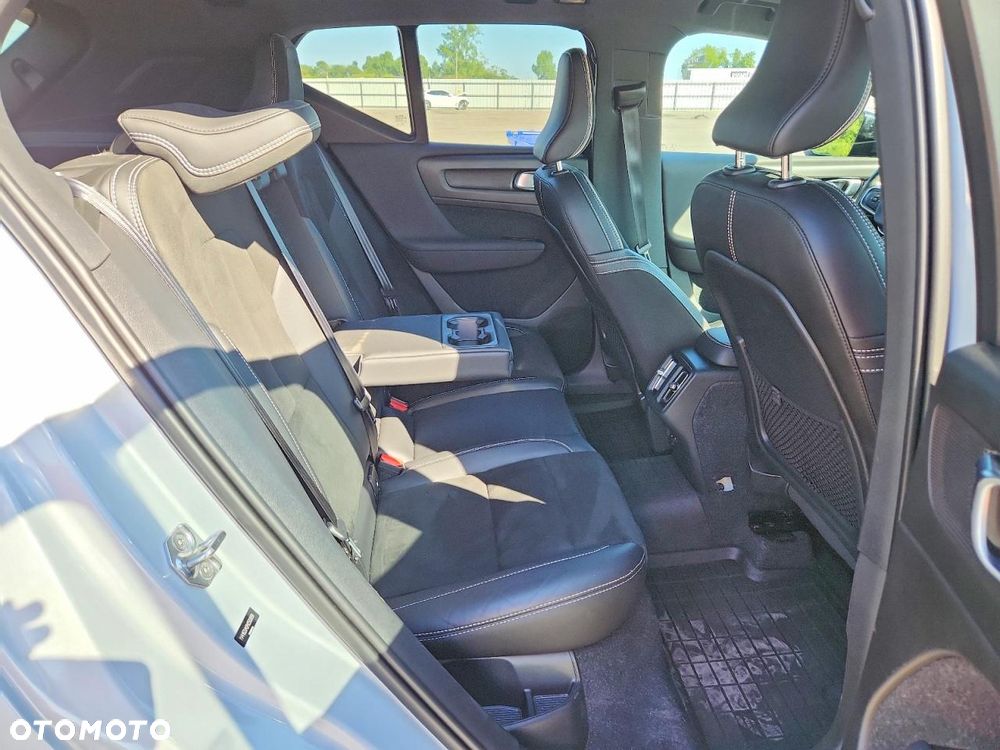 Volvo XC 40 - 11