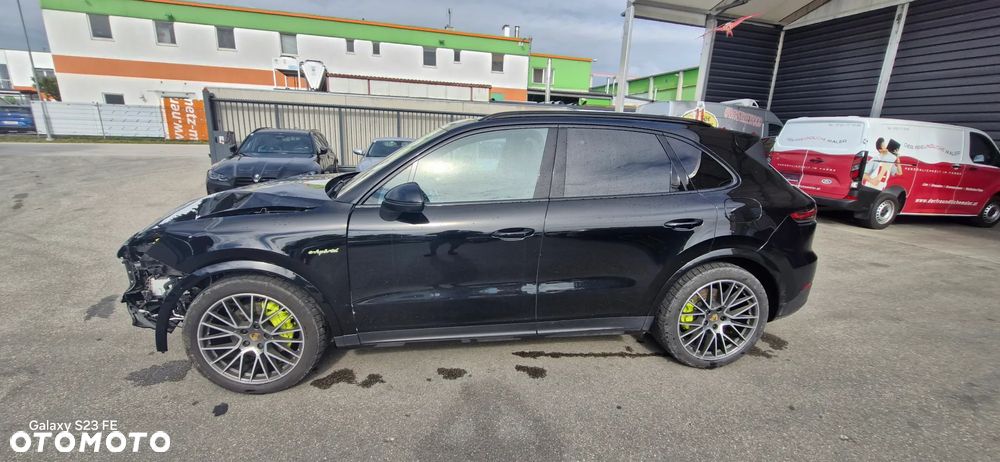 Porsche Cayenne E-Hybrid - 21