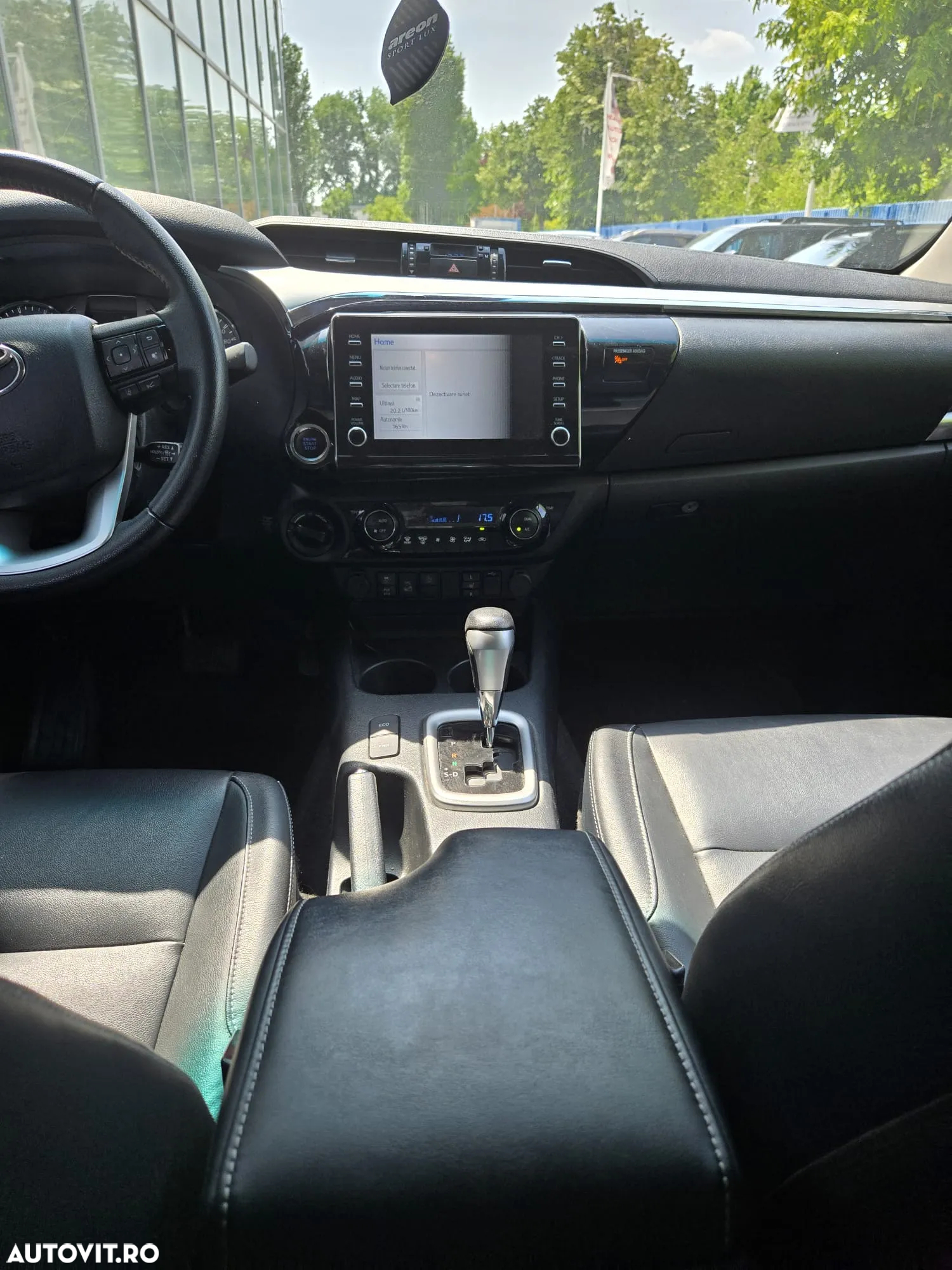 Toyota Hilux 2.4D 150CP 4x4 Double Cab AT Executive - 16