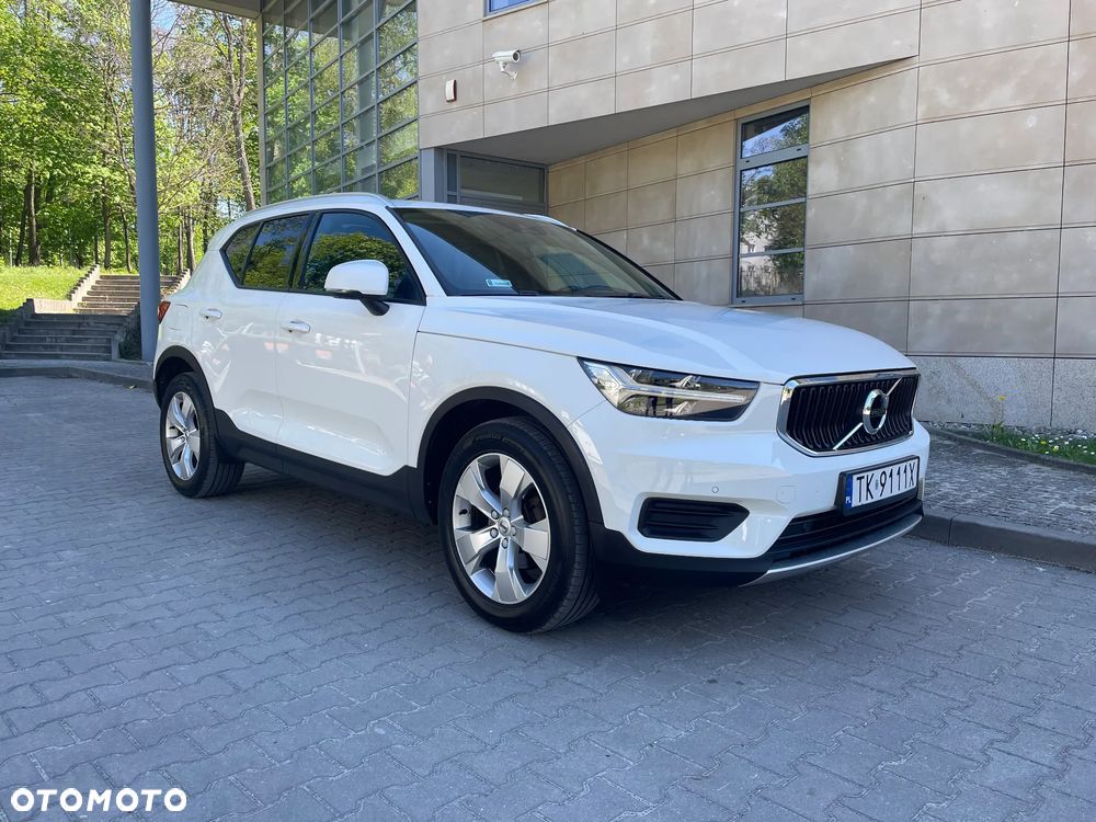 Volvo XC 40 T3 Momentum Pro - 1