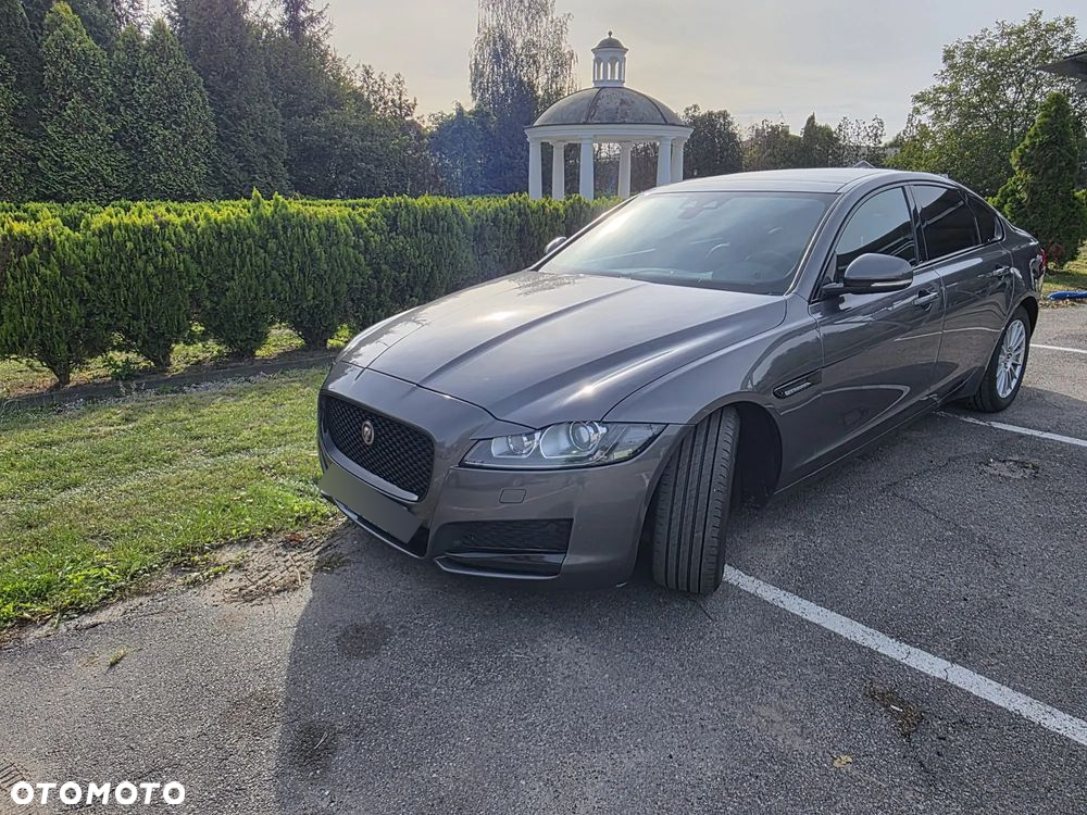 Jaguar XF 2.0 i4D R-Sport - 12