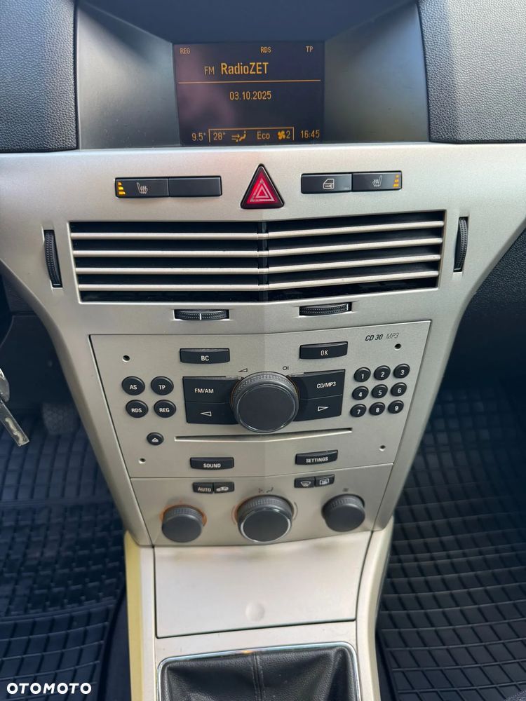 Opel Astra 1.6 Caravan Easytronic Edition - 33