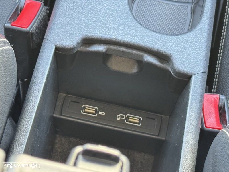 Mercedes-Benz CLA 180 d Shooting Brake Urban - 19