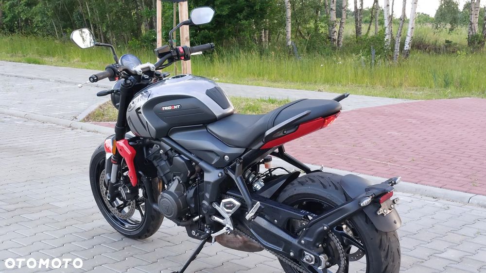 Triumph Trident - 11