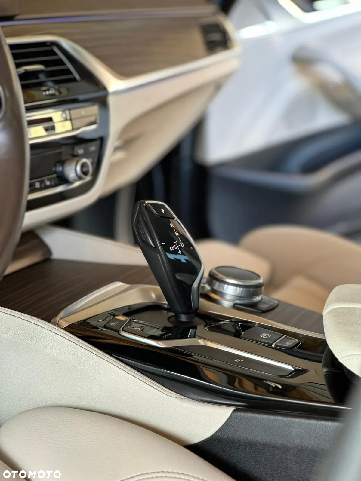 BMW Seria 5 520d Luxury Line - 29