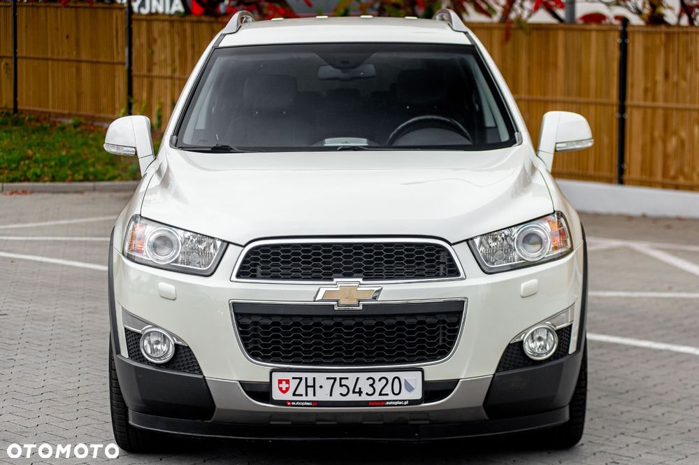 Chevrolet Captiva 3.0 V6 LTZ - 4