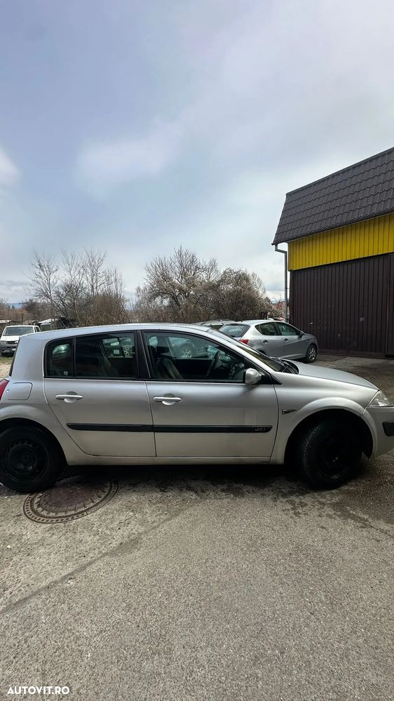 Renault Megane - 9
